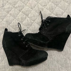 GUC black Jessica Simpson ankle boots